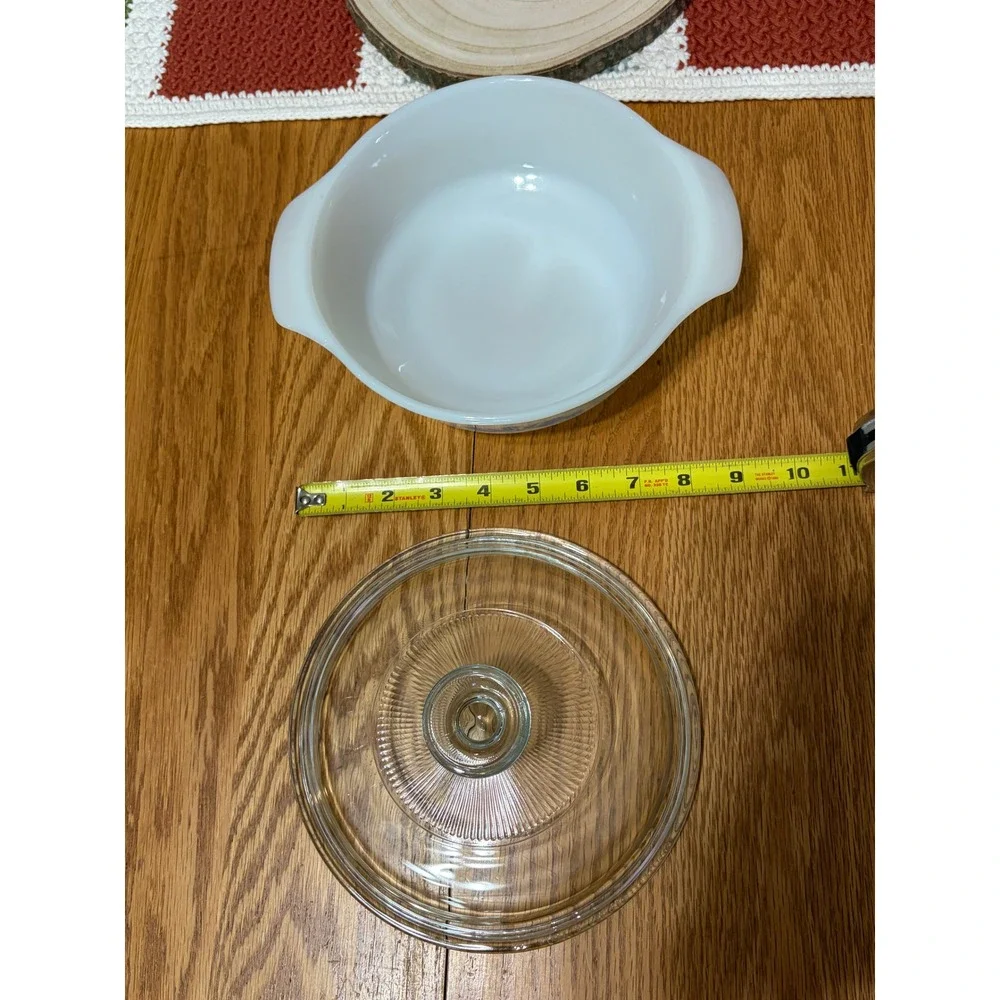 Vintage Pyrex Blue Cornflower Round Casserole Dish with Glass Lid Milk Glass